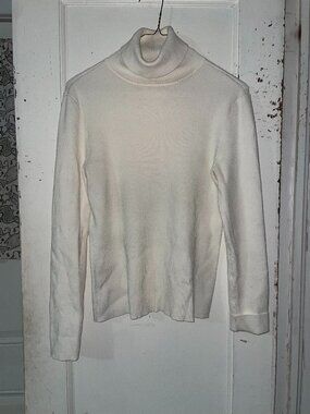 Ivory Charter Club Turtle Neck Size M
